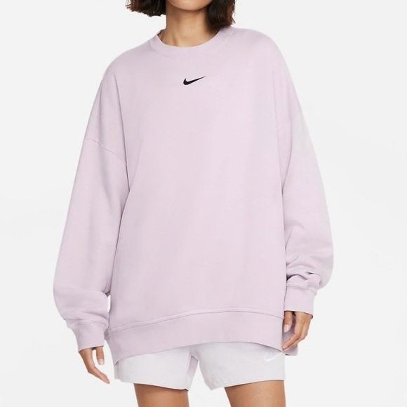 Nike Tops - Nike Crew Neck Sweatshirt